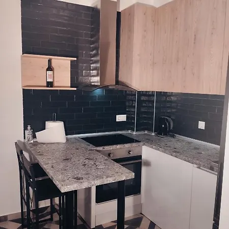 Romeo Isimeriahomz Апартаменты